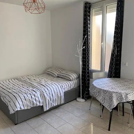 Magistic Studio Paris Montreuil Монтрёй Экстерьер фото
